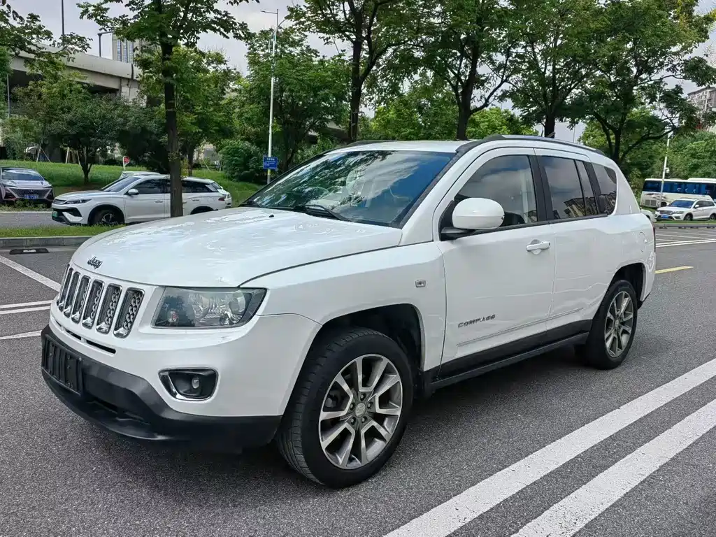Jeep Compass (Import)
