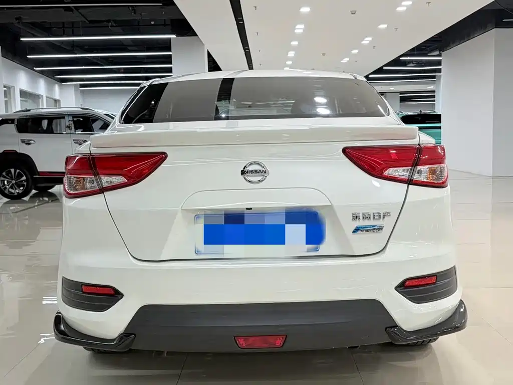 Nissan Bluebird — миниатюра 5