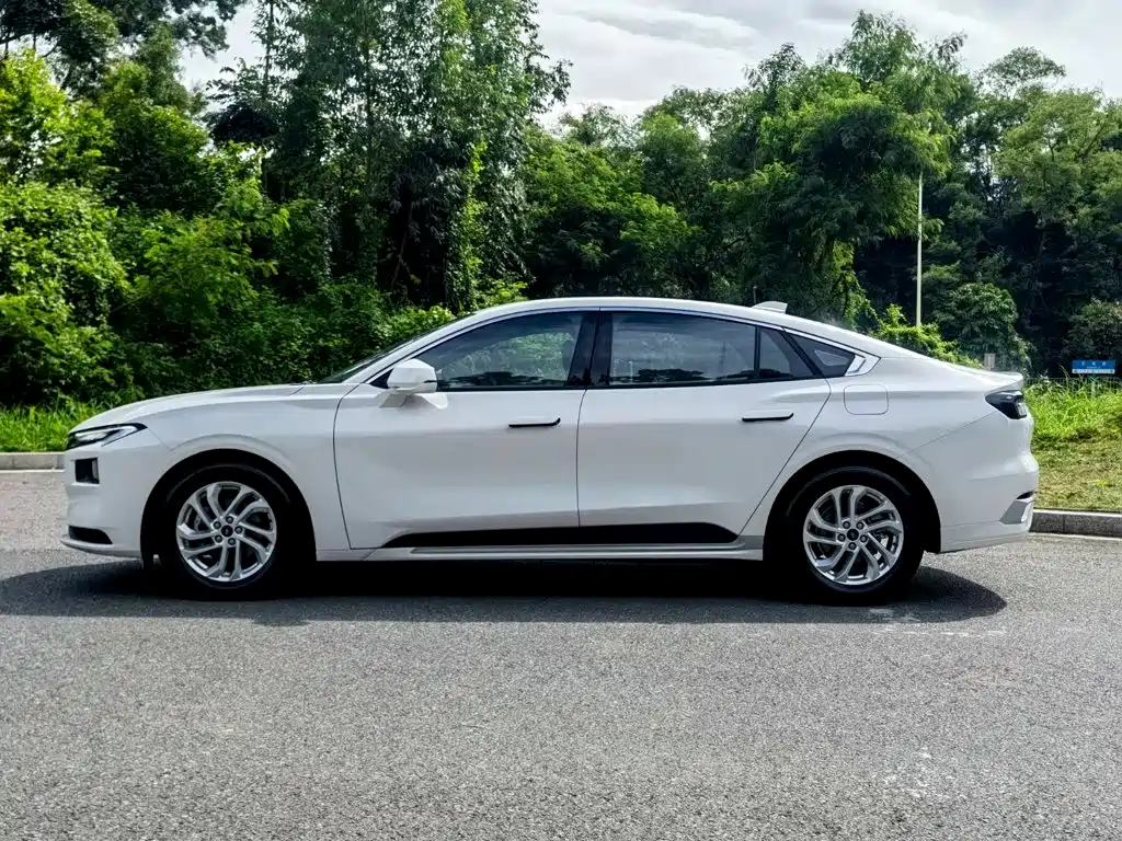 Ford Mondeo — миниатюра 4