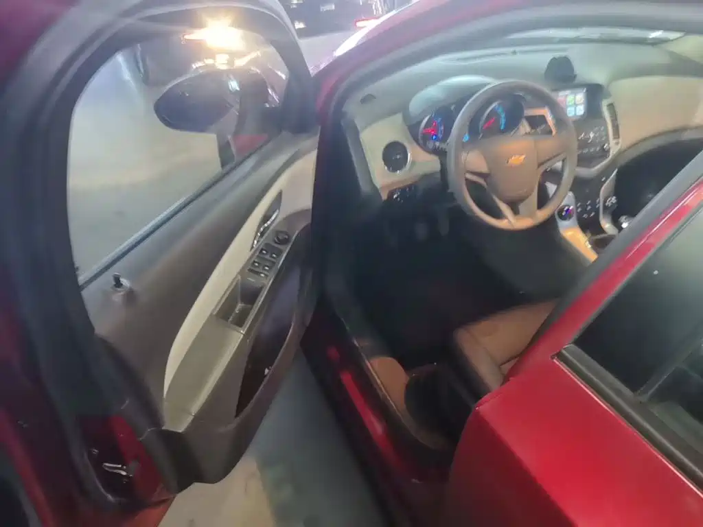 Chevrolet Cruze — миниатюра 16
