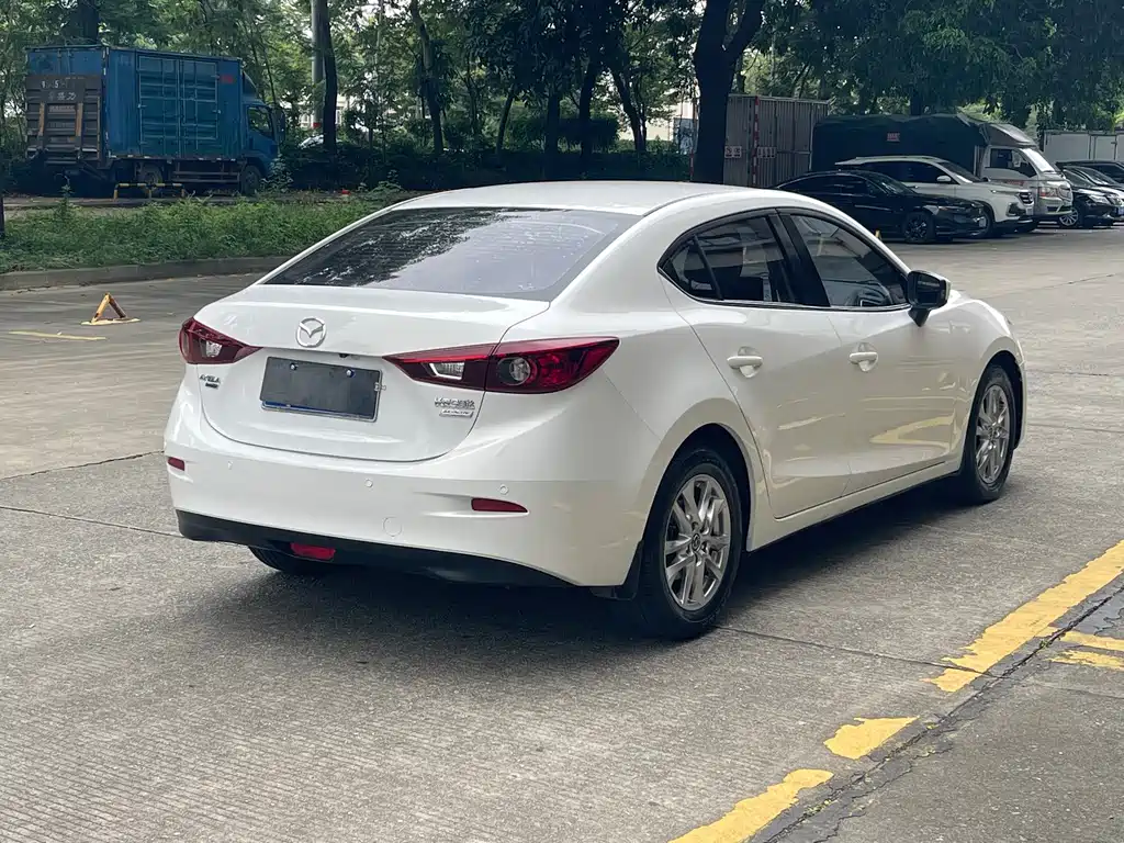 Mazda 3 Axela — миниатюра 13