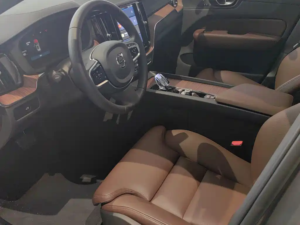 Volvo S60 — миниатюра 6