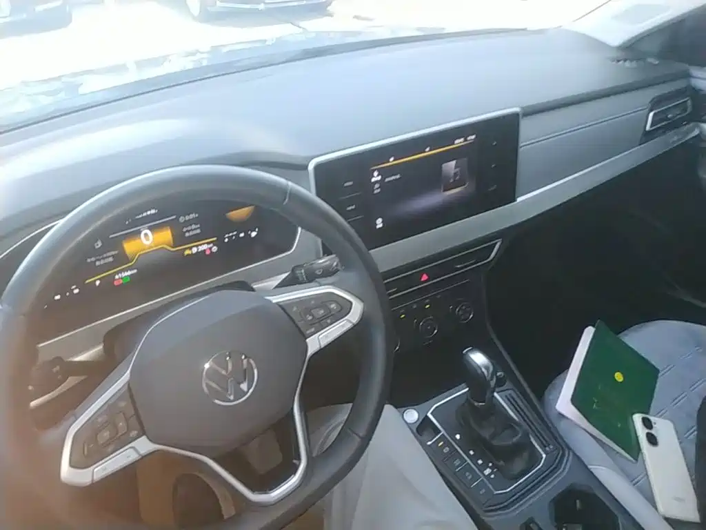 Volkswagen Lavida — миниатюра 10
