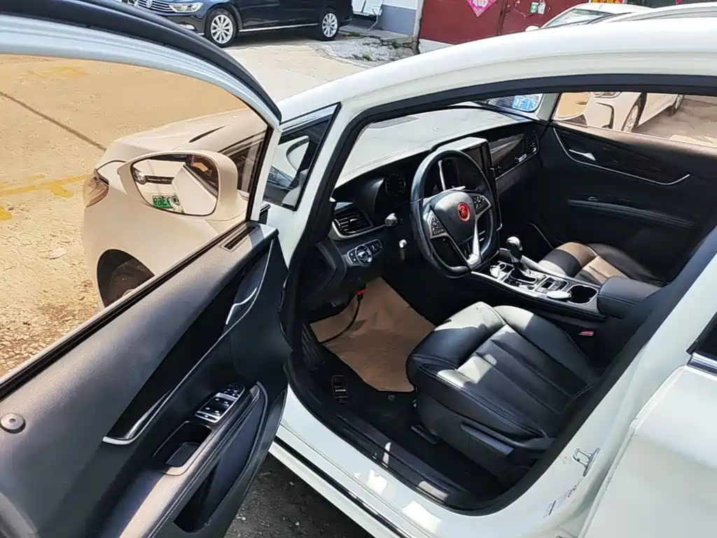 BYD MAX — миниатюра 16
