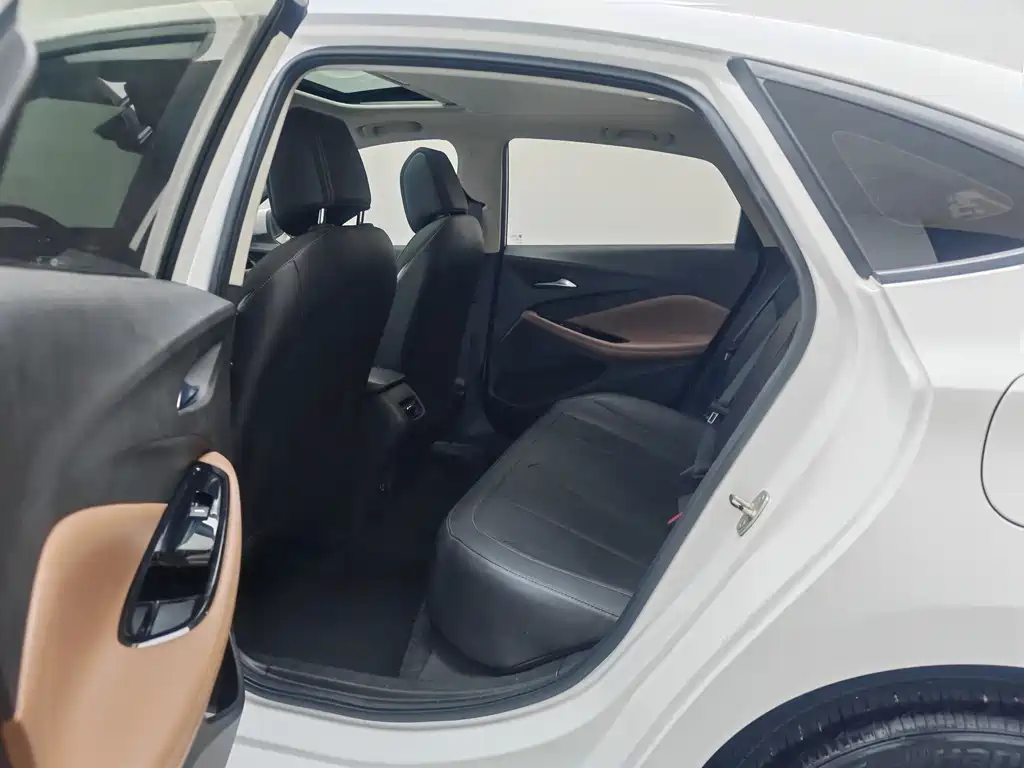 Buick Verano — миниатюра 17
