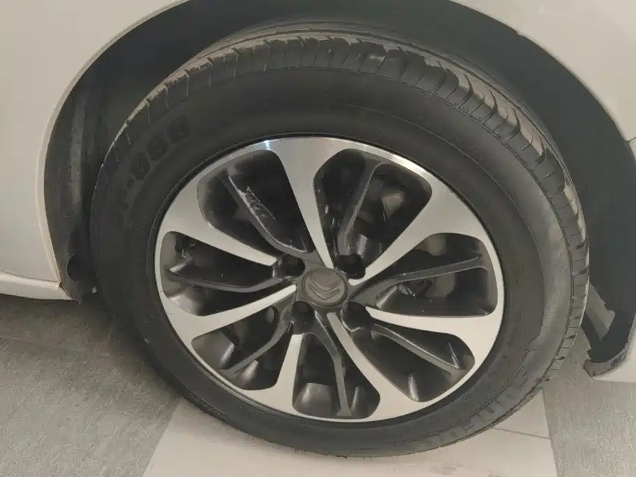 Citroen C4L — миниатюра 6