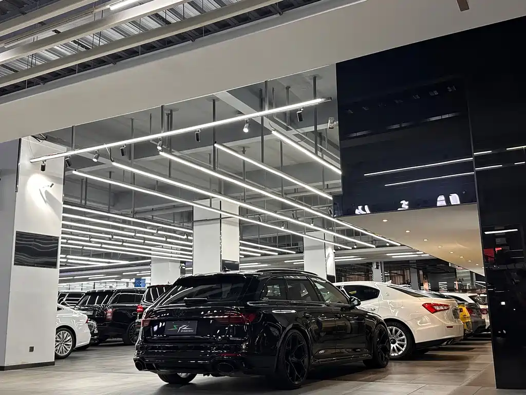 Audi RS 4 — миниатюра 19