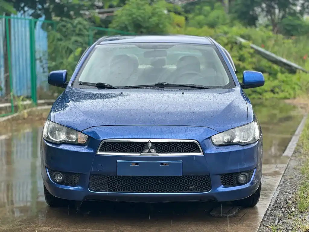 Mitsubishi Lancer EX — миниатюра 2