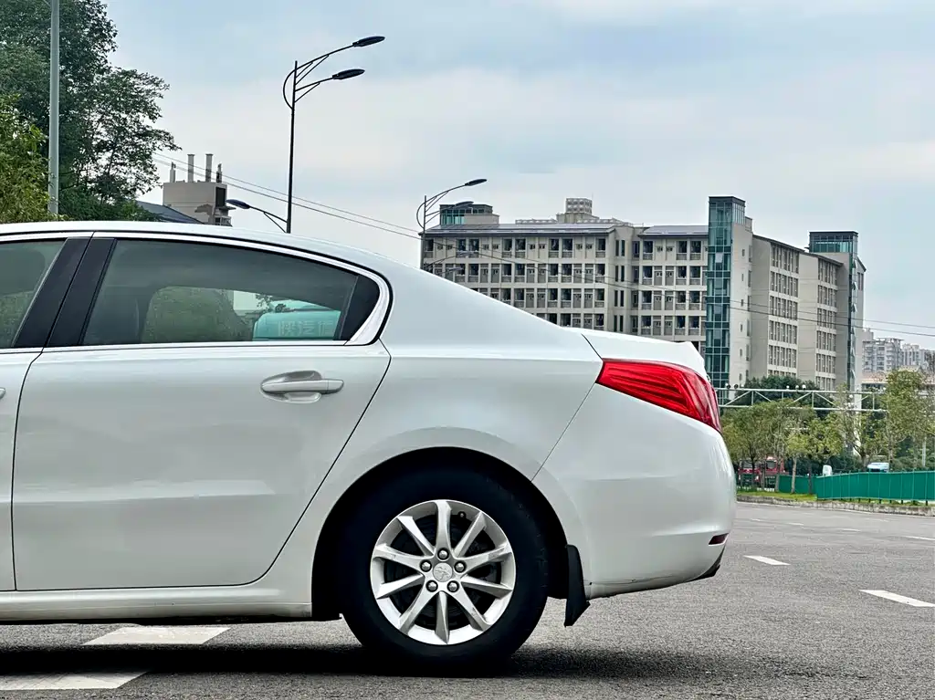 Peugeot 508 2.0L 2nd Anniversary Commemorative Auto Sunroof Classic Edition, фото 9