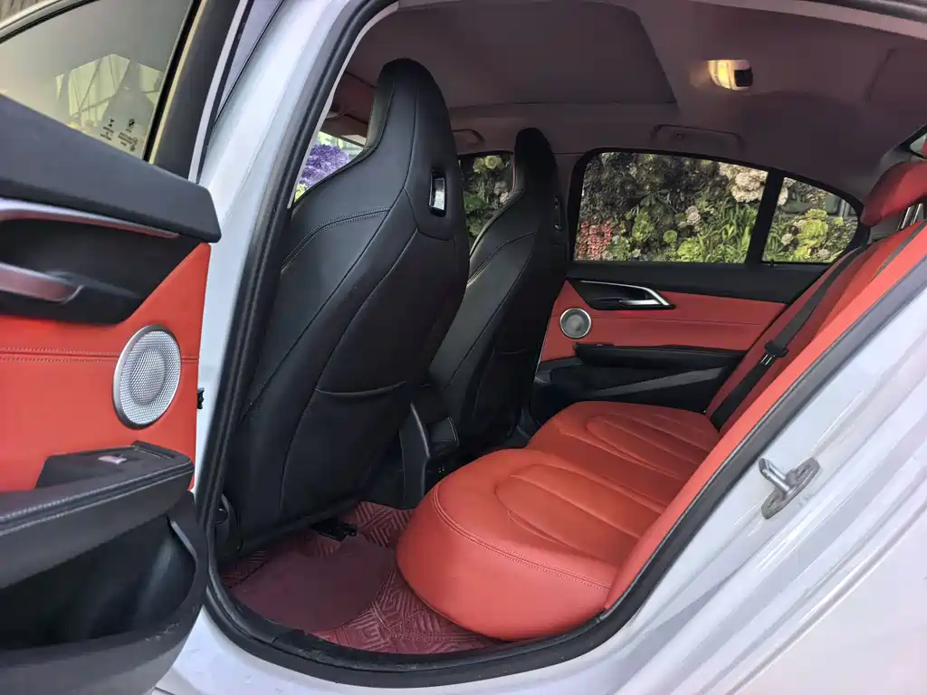 BMW 1 Series — миниатюра 6