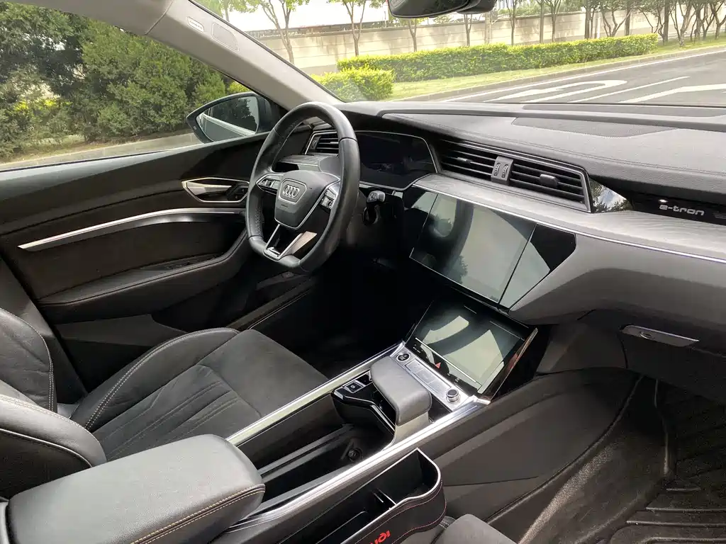Audi e-tron 2021 50 quattro