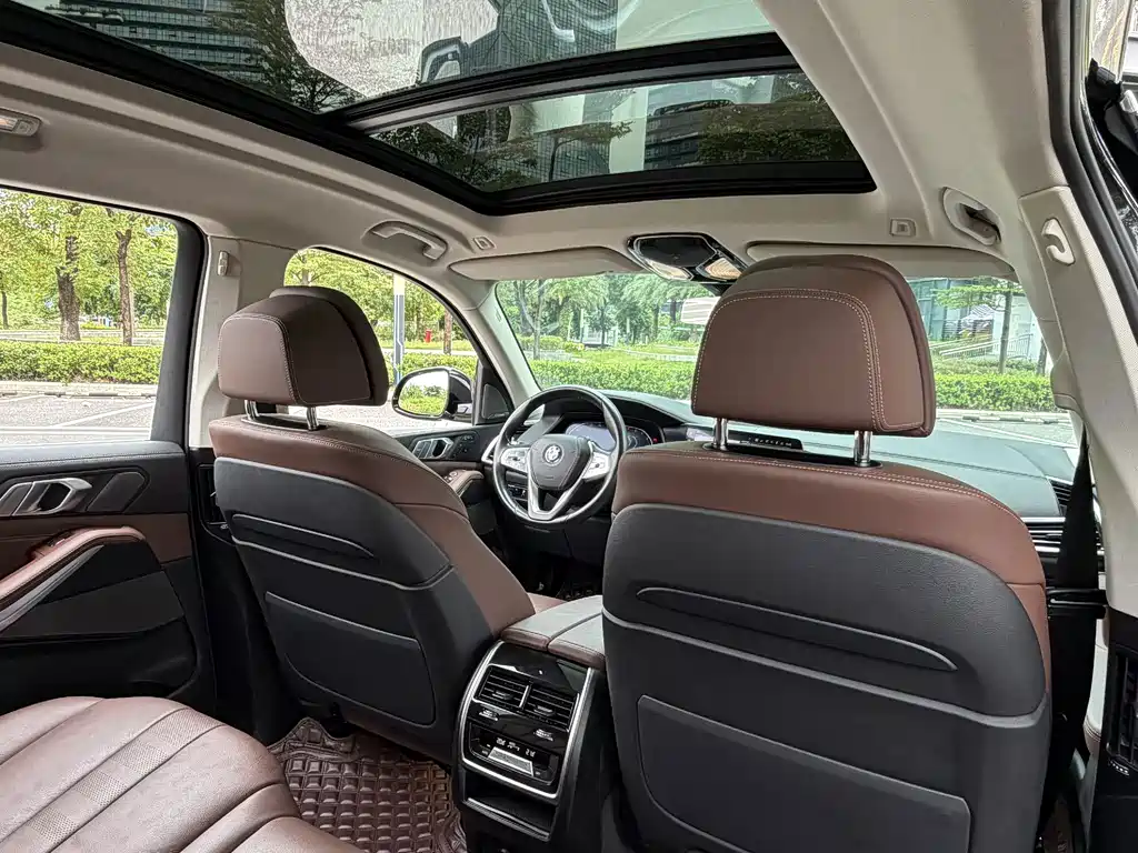 BMW X7 — миниатюра 8