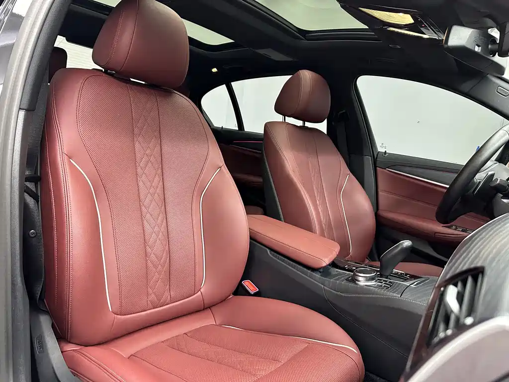 BMW 5 Series — миниатюра 16