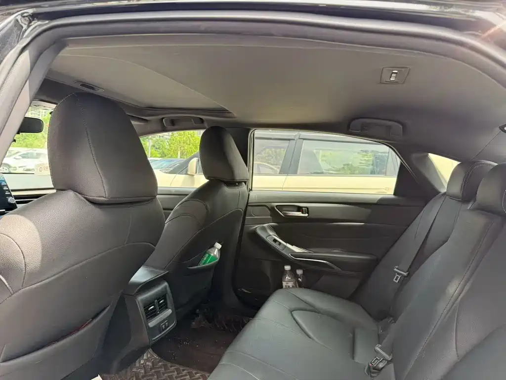 Toyota Avalon — миниатюра 6