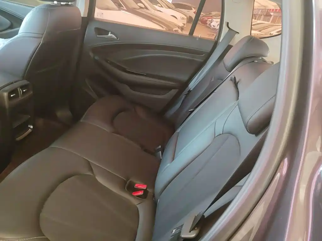 Buick Envision Plus — миниатюра 17