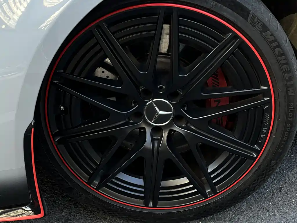 MERCEDES-BENZ C CLASS AMG NEW ENERGY