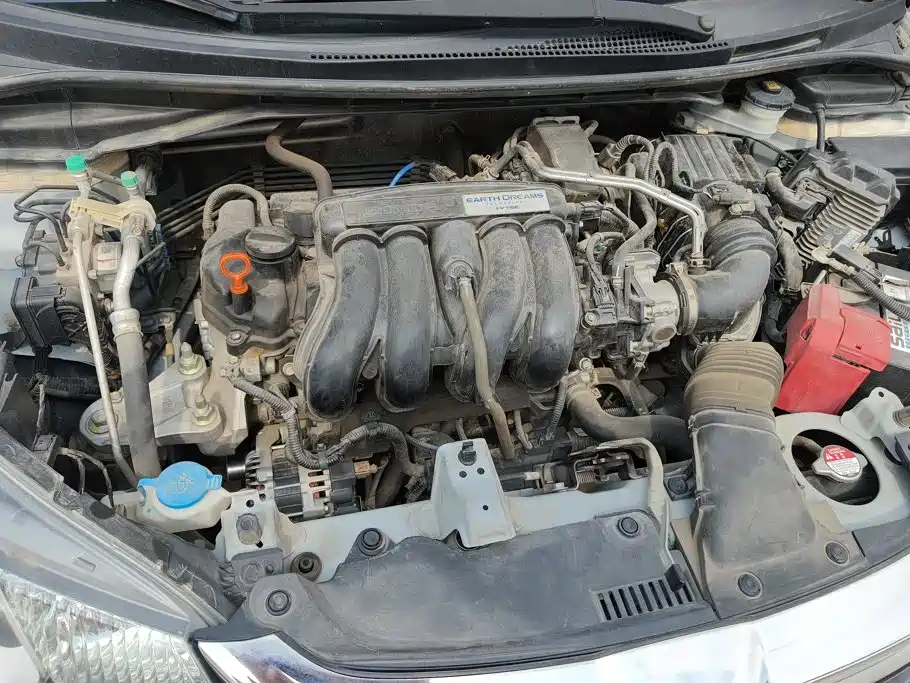 Honda Fit — миниатюра 10