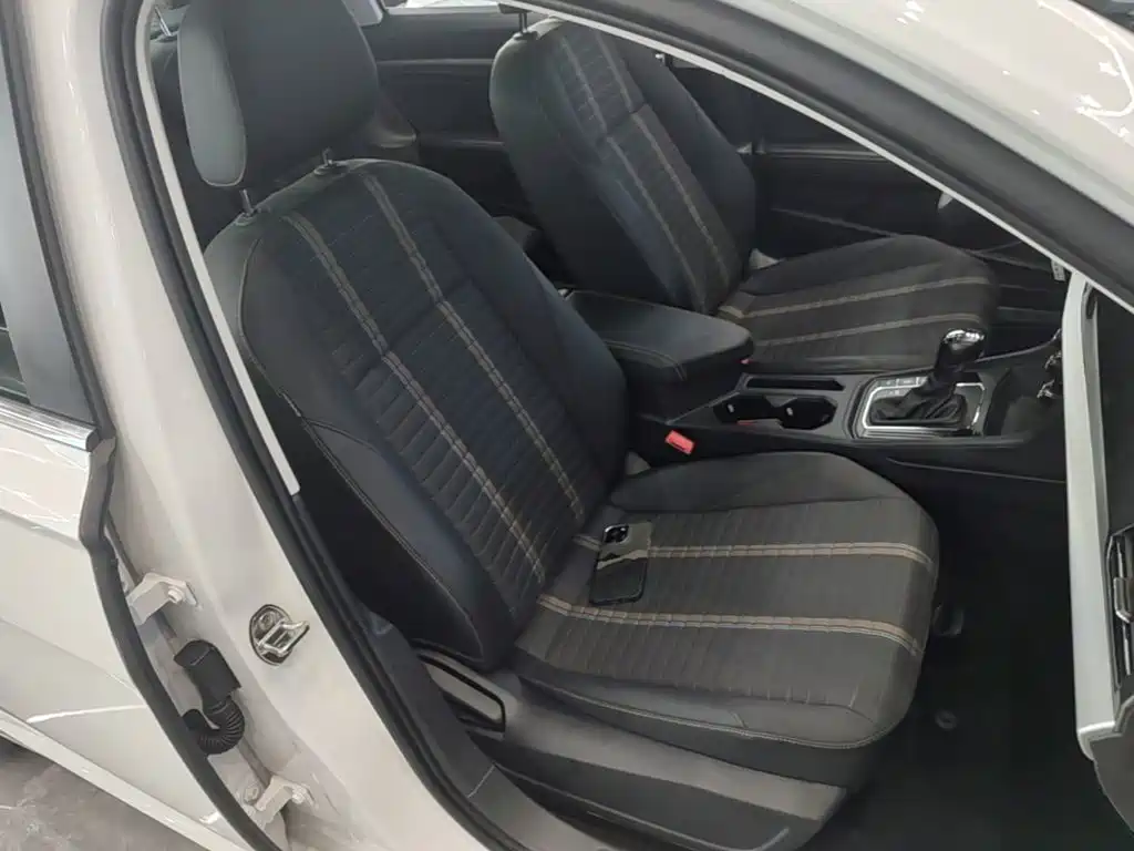 Volkswagen Lavida — миниатюра 25