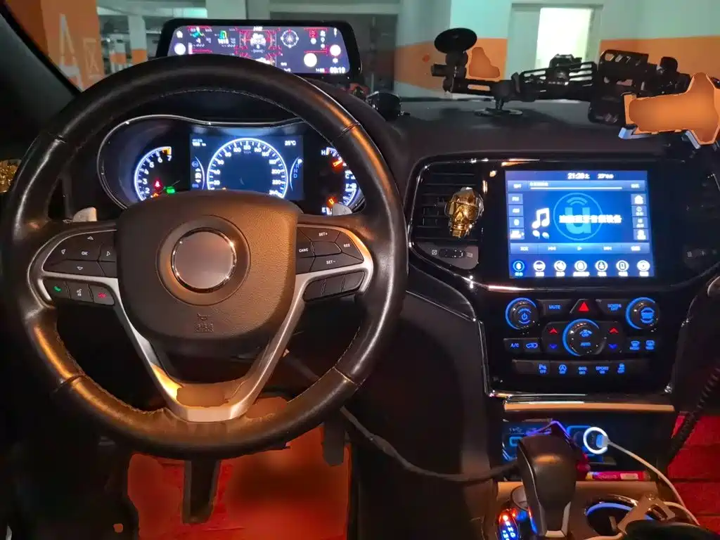 Jeep Grand Cherokee (Import) — миниатюра 5