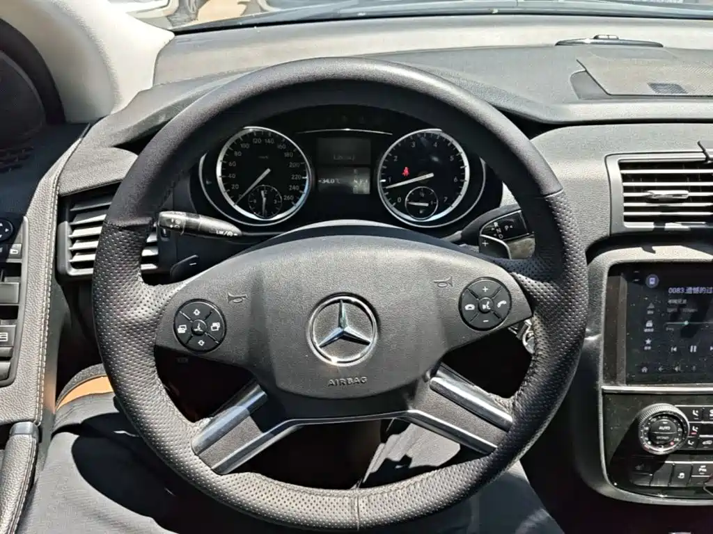 Mercedes-Benz R-Class — миниатюра 11