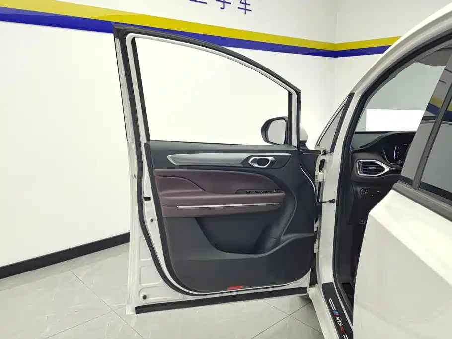 GAC Motor Trumpchi M6 — миниатюра 7