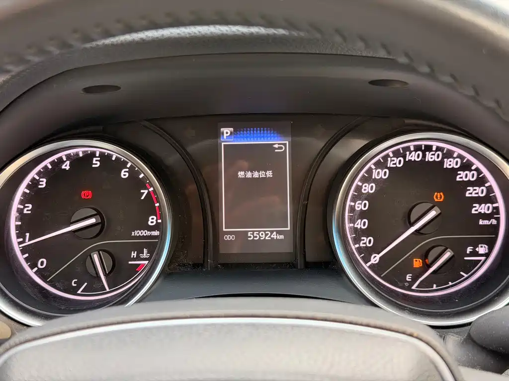 Toyota Camry — миниатюра 4