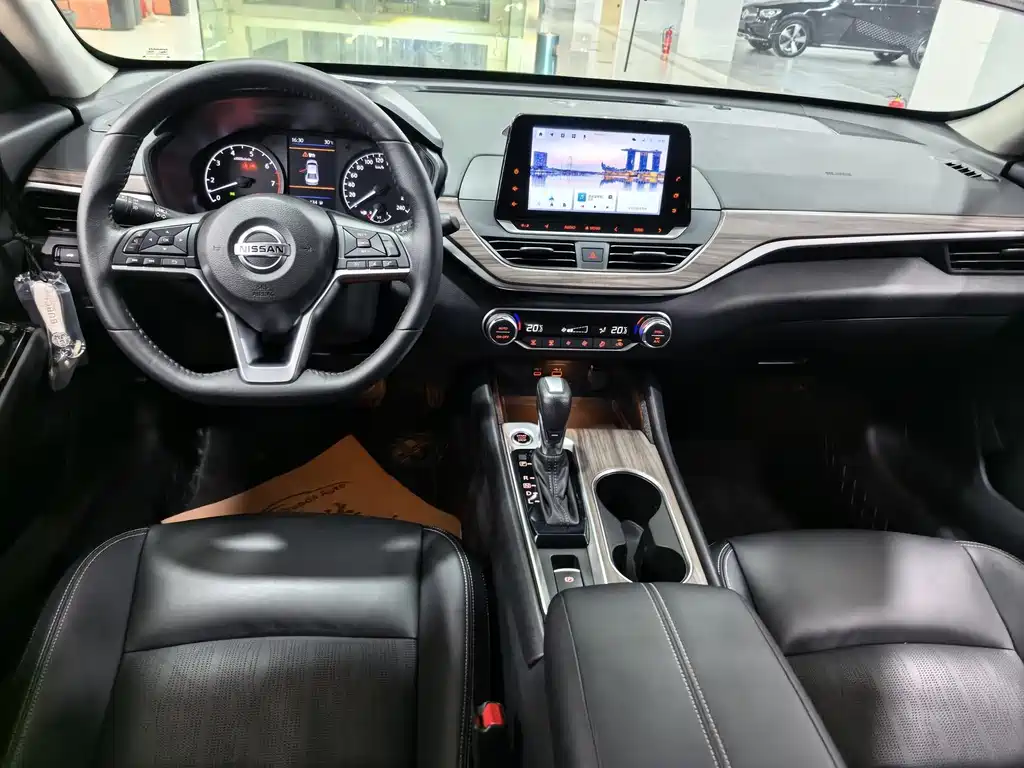 Nissan Teana — миниатюра 9