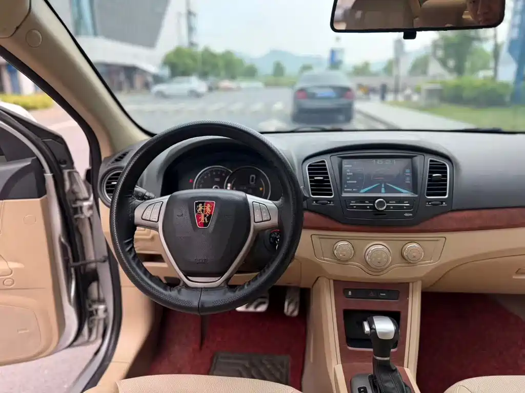 Roewe 350 — миниатюра 9