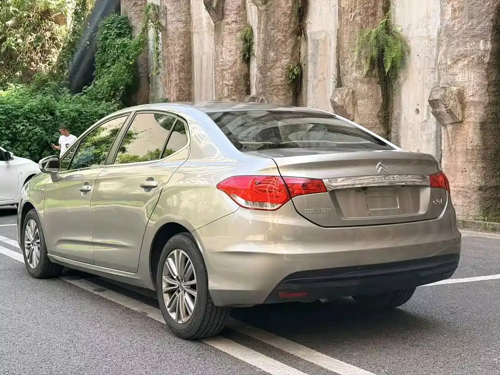 Citroen C4L — миниатюра 8