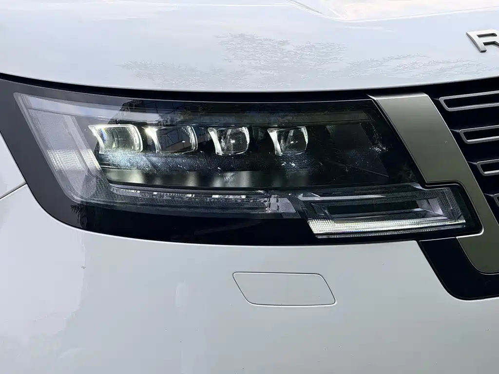 Land Rover Range Rover — миниатюра 6