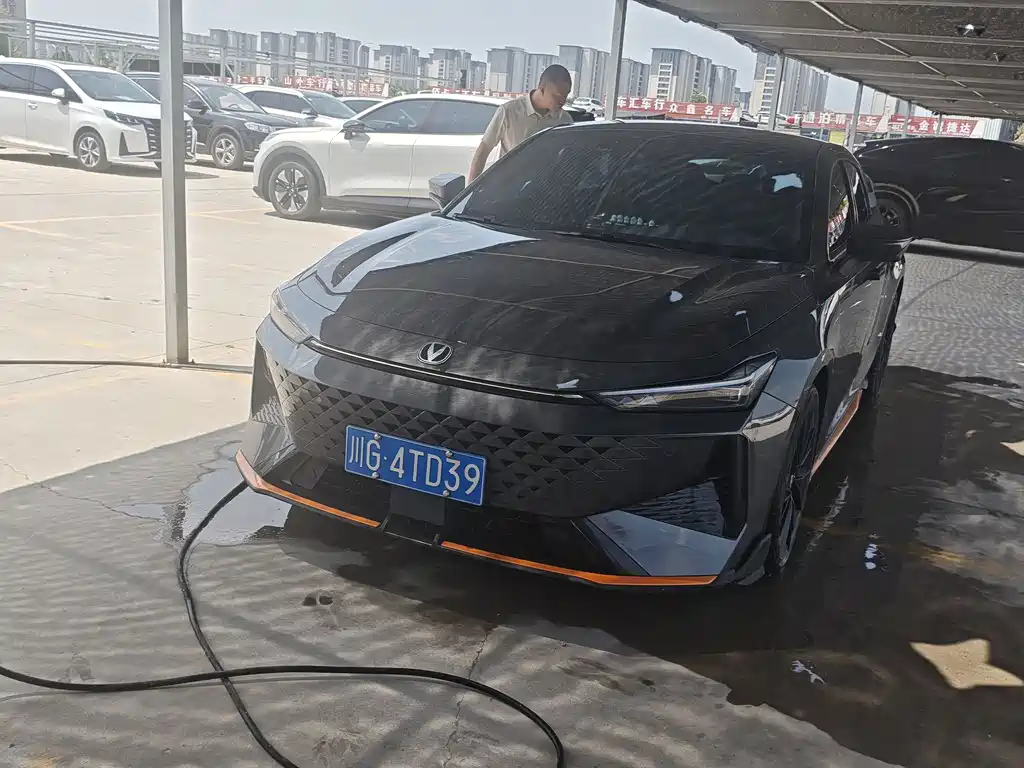 Changan UNI-V 2024