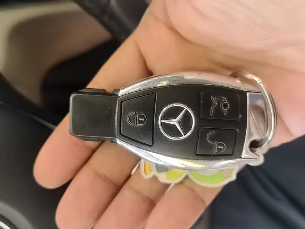 Mercedes-Benz C-Class — миниатюра 9