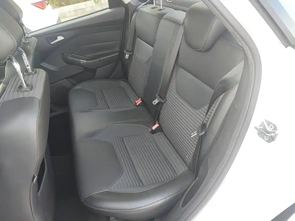 Ford Focus — миниатюра 17