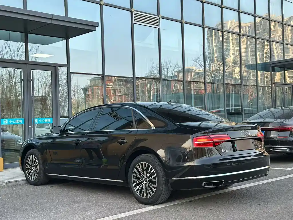 Audi A8 — миниатюра 8