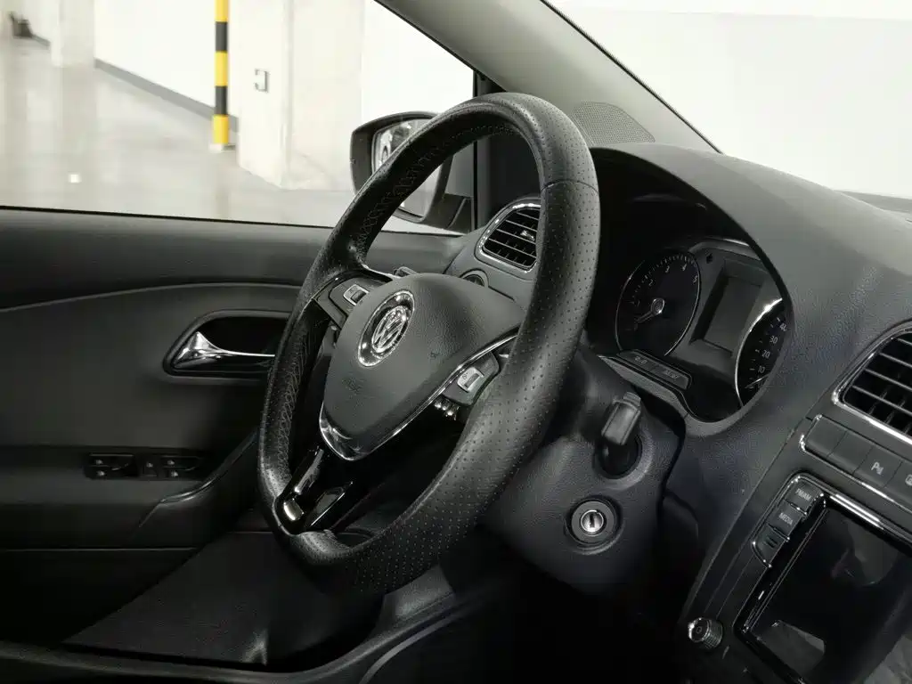 Volkswagen Polo — миниатюра 22