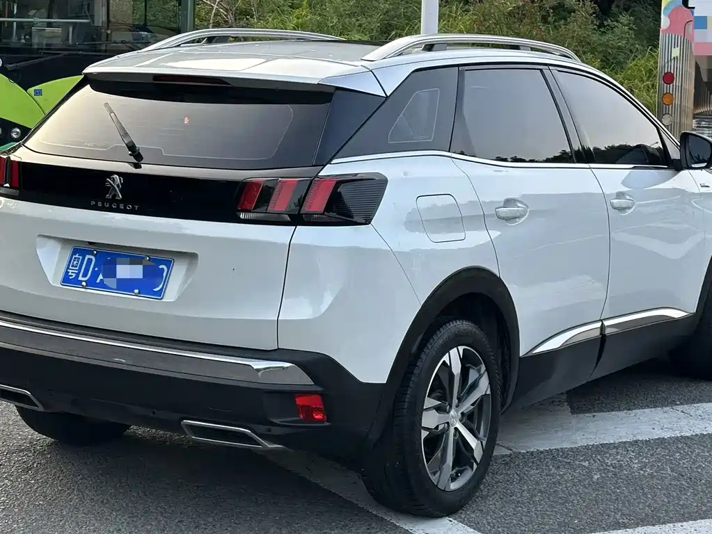 Peugeot 4008 — миниатюра 10