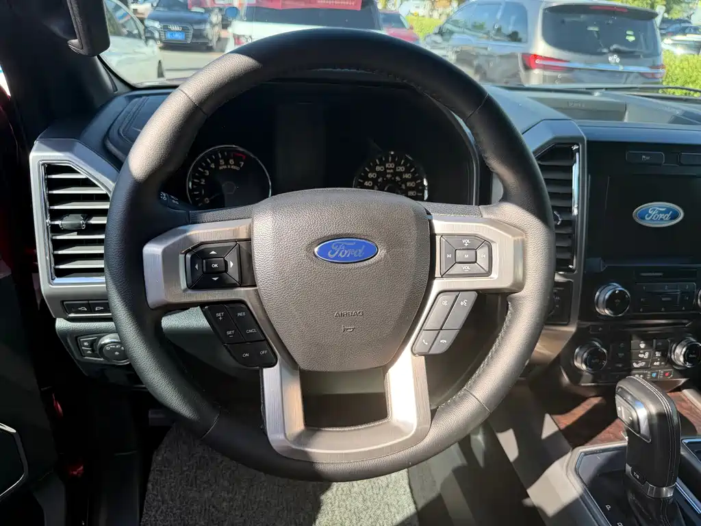 Ford F-150 Raptor — миниатюра 6