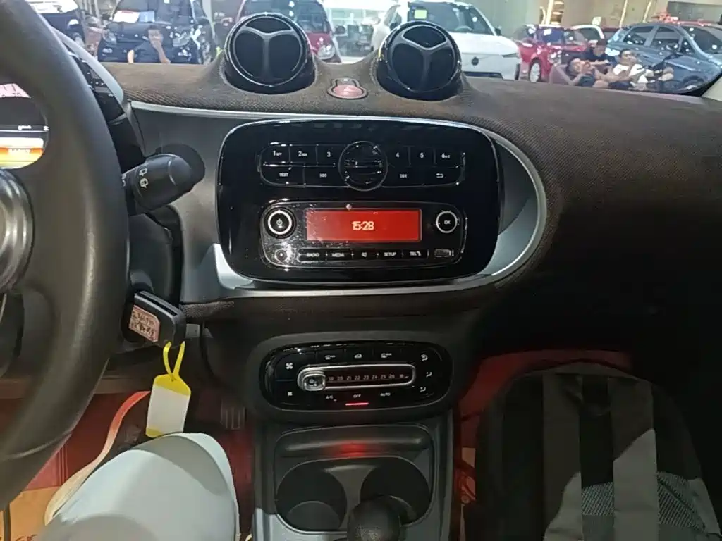 smart Smart Fortwo — миниатюра 13