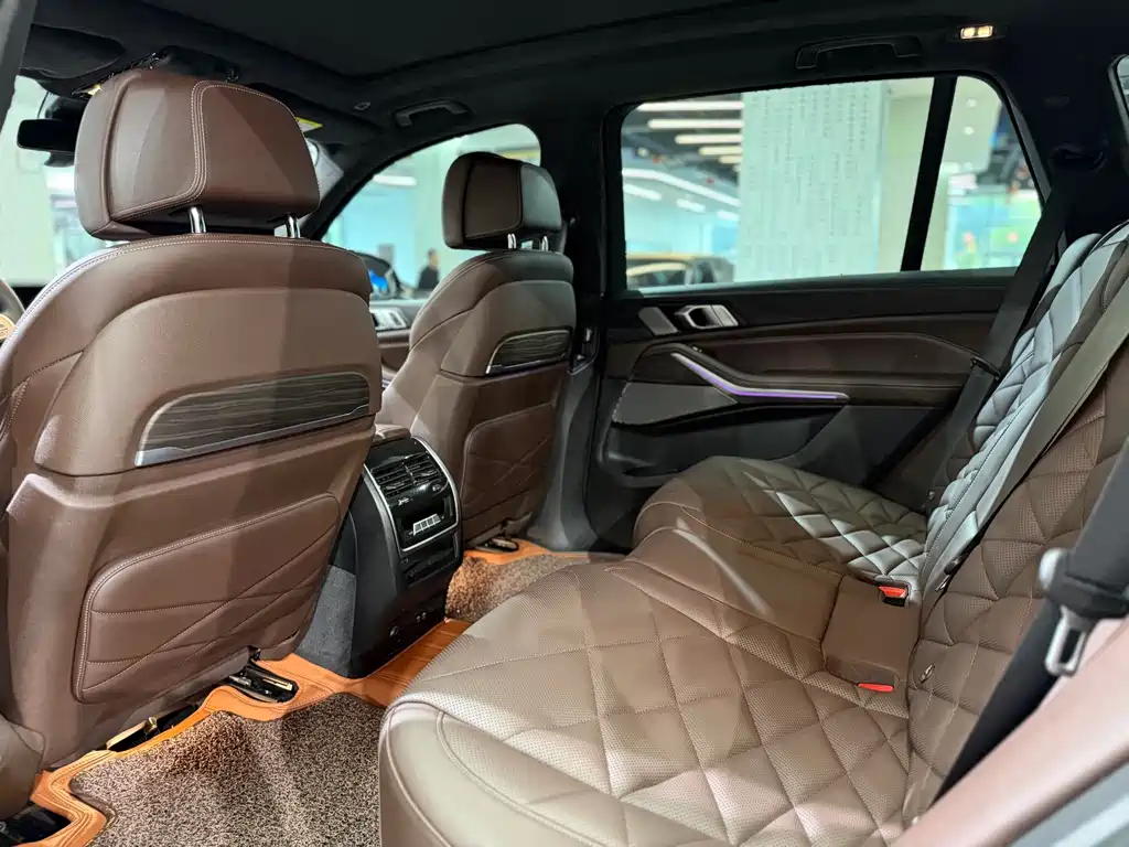 BMW X5 — миниатюра 7