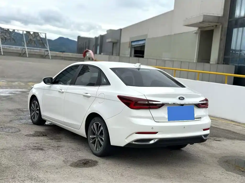 Ford Escort — миниатюра 4