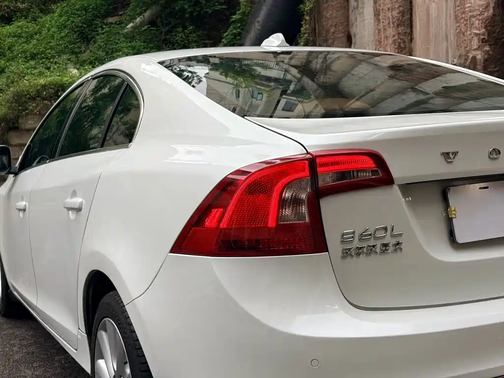 Volvo S60 — миниатюра 12