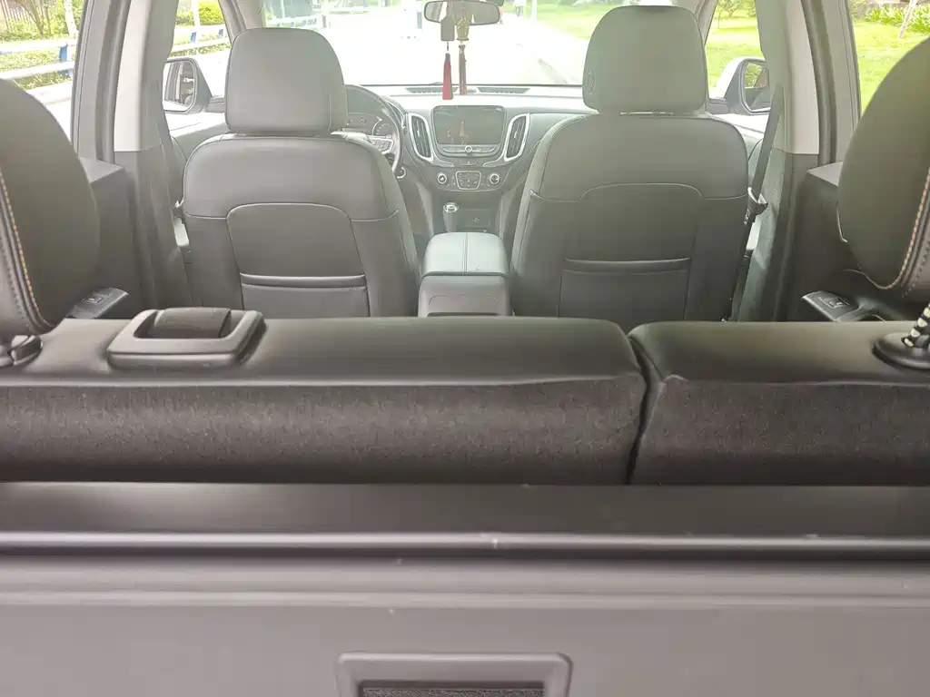 Chevrolet Equinox — миниатюра 8