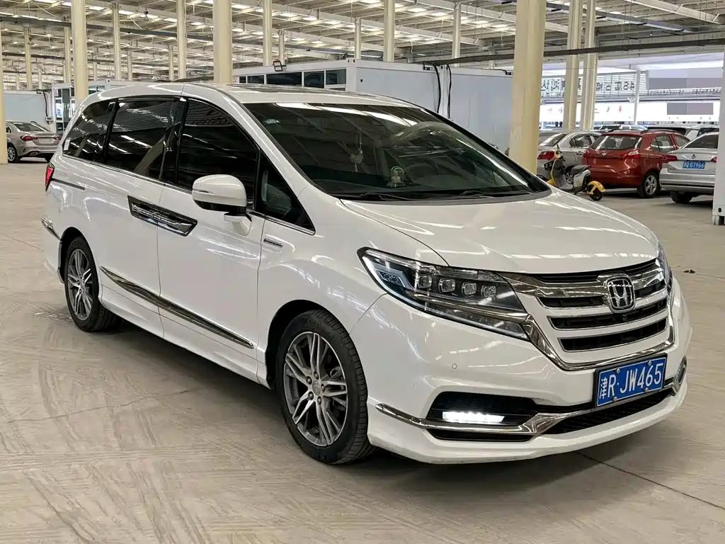 Honda Elysion — миниатюра 8