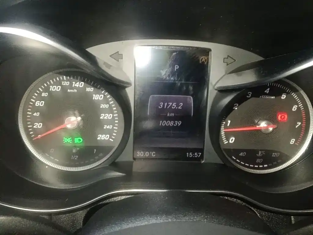 Mercedes-Benz C-Class — миниатюра 12