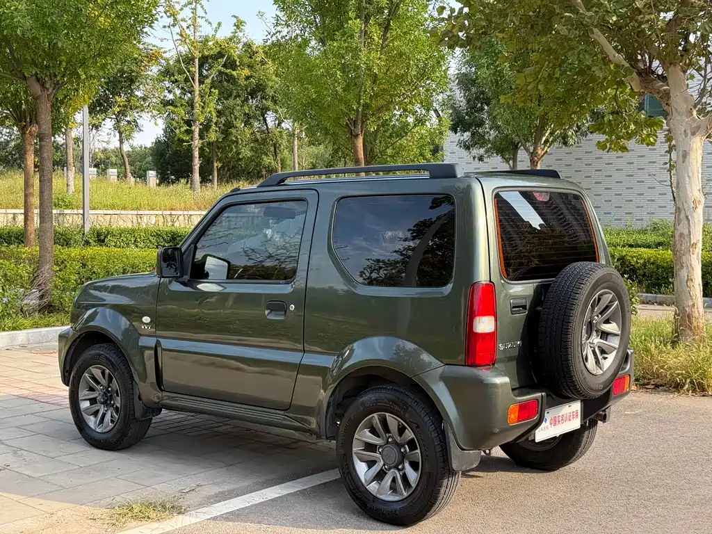 Suzuki Jimny — миниатюра 18