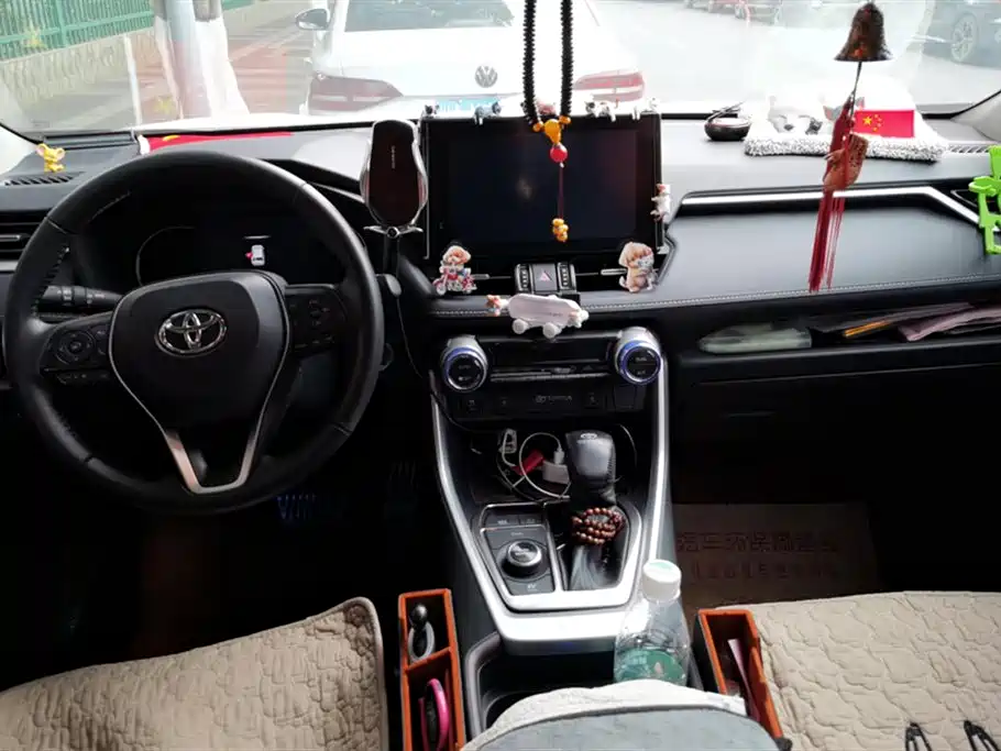 TOYOTA RAV4 RONGFANG