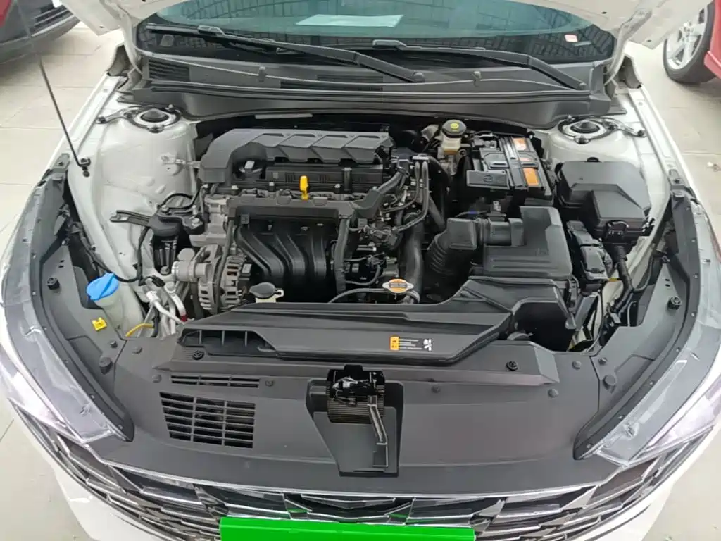 Hyundai Elantra — миниатюра 20
