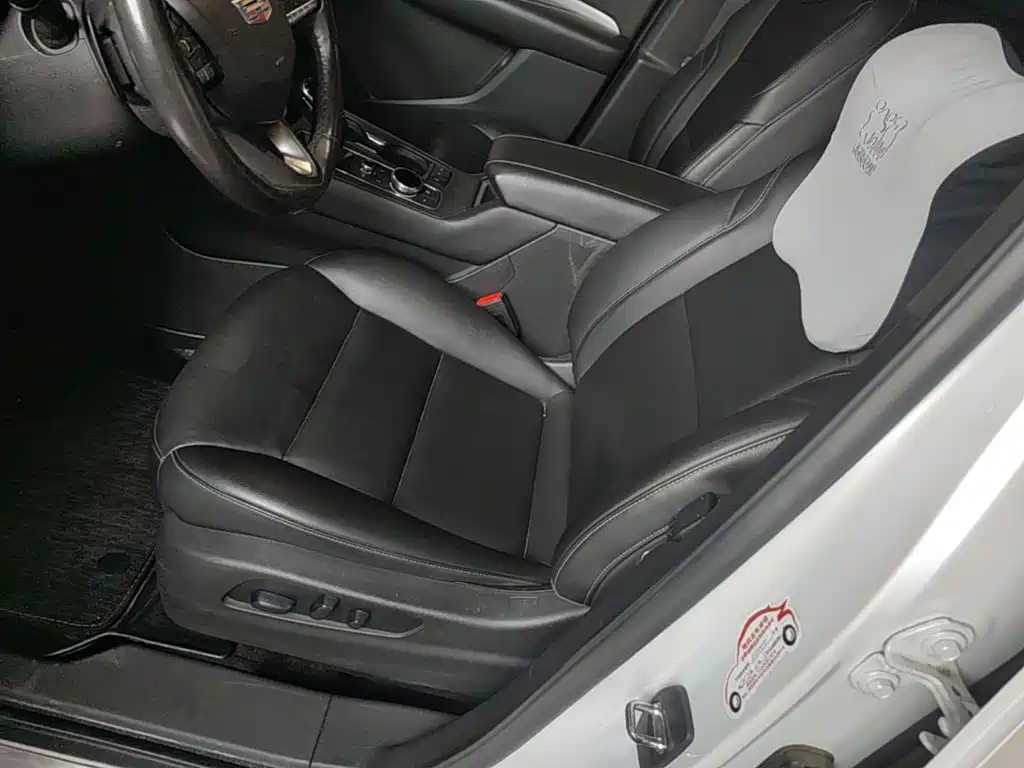 Cadillac XT4 — миниатюра 15