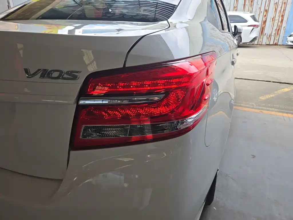 Toyota Vios — миниатюра 8