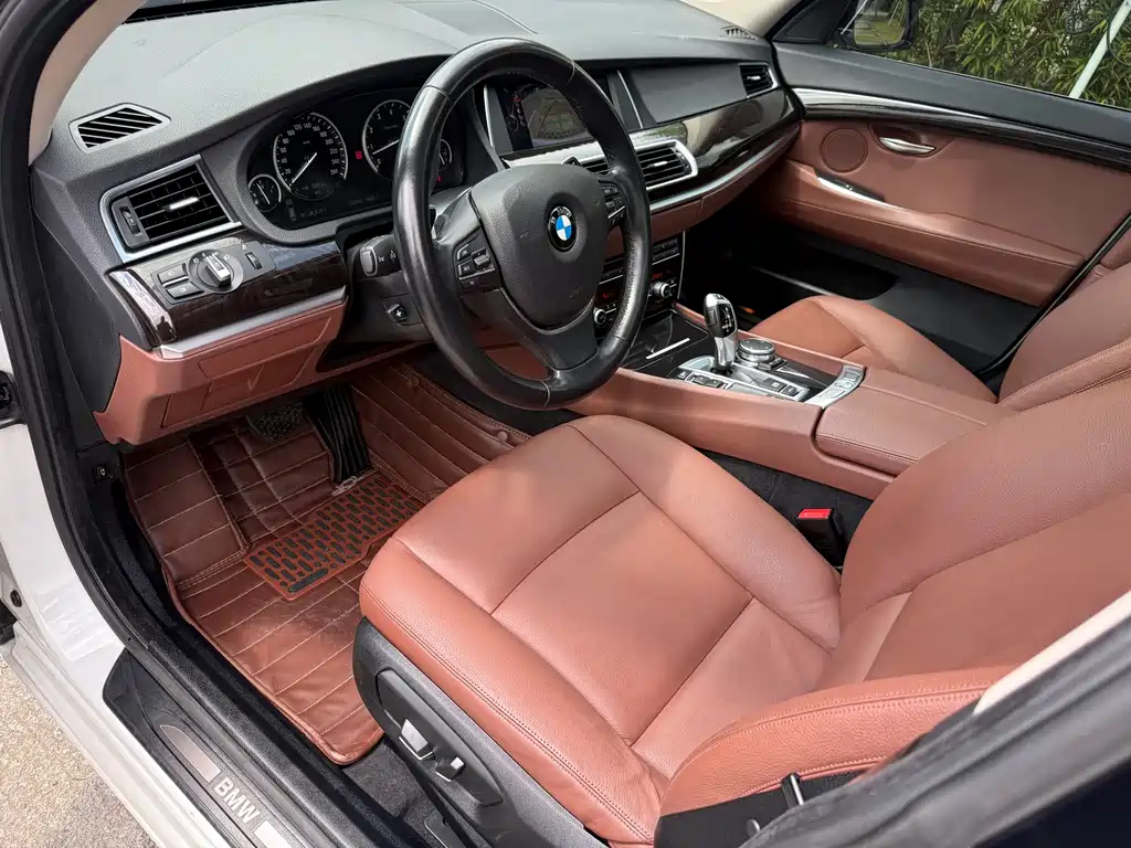 BMW 5 Series GT — миниатюра 16